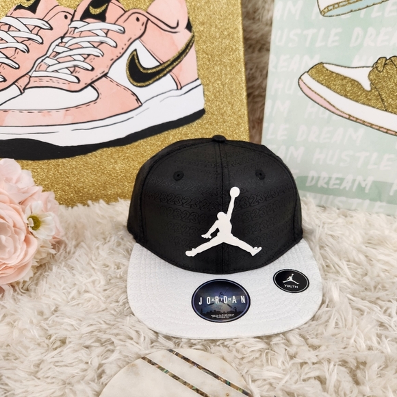 No information yet - Picture 4 of 9